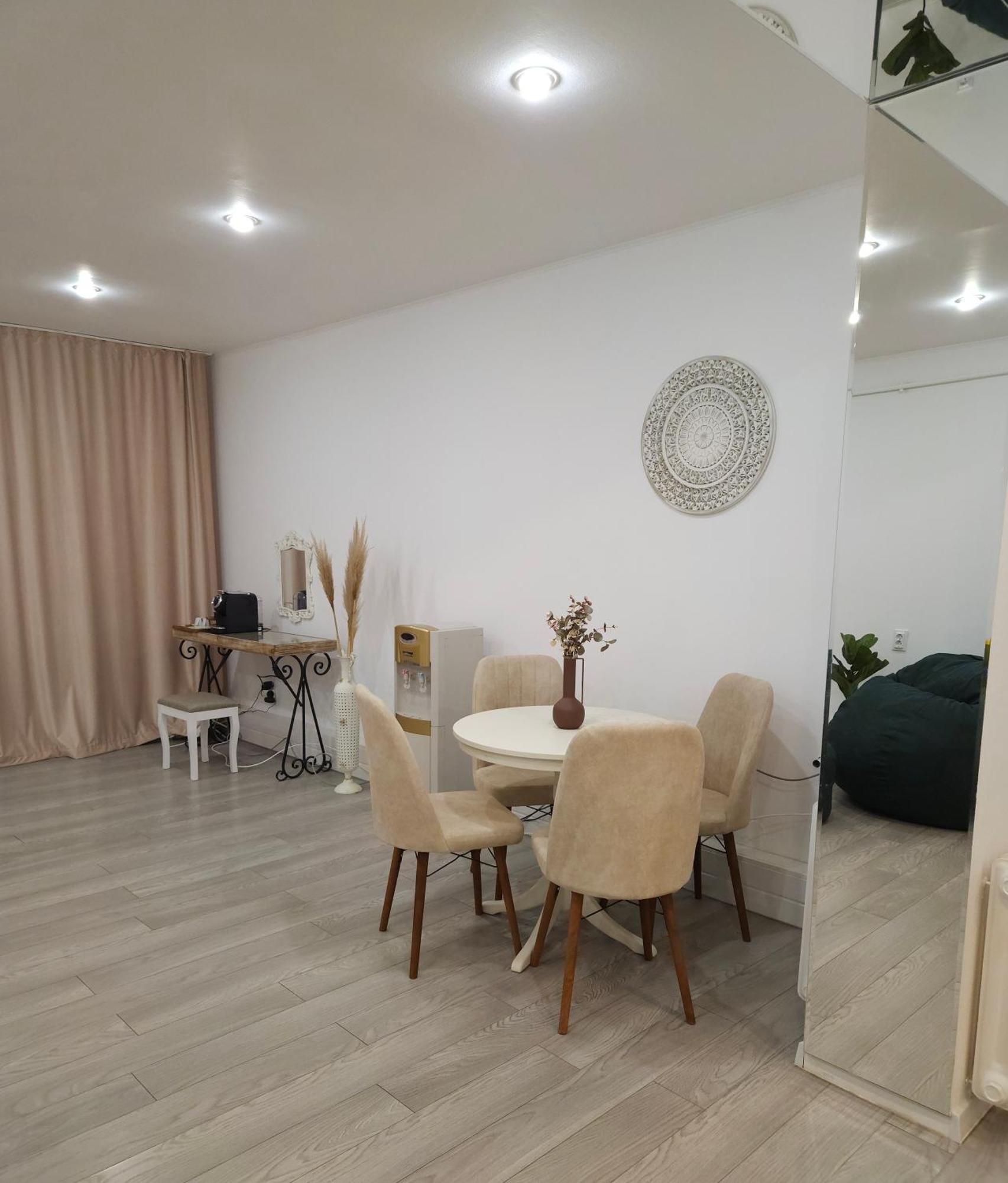 The Bohemian Connection, Rezerva Acum Ultracentral Spatios Si Curat, Scaun Masaj, Ceai, Cafea, Apa Filtru, Parcare Publica Gratuita Apartment *